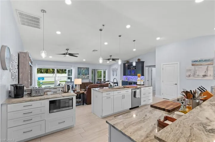 2914 Se 8th Ave, Cape Coral, Florida 33904