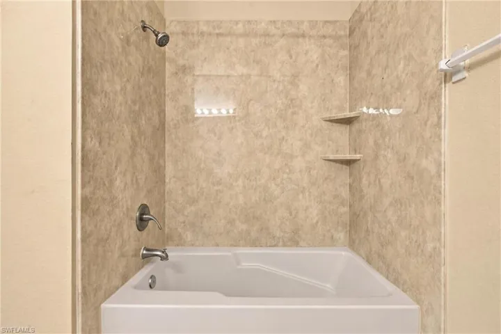 Guest Bathroom tub/shower combo