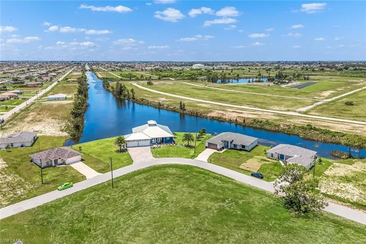 909 Nw 30th St, Cape Coral Fl 33993