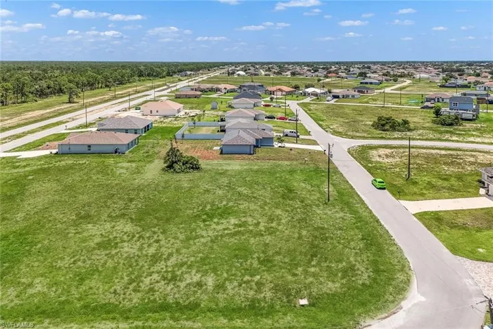 909 Nw 30th St, Cape Coral Fl 33993