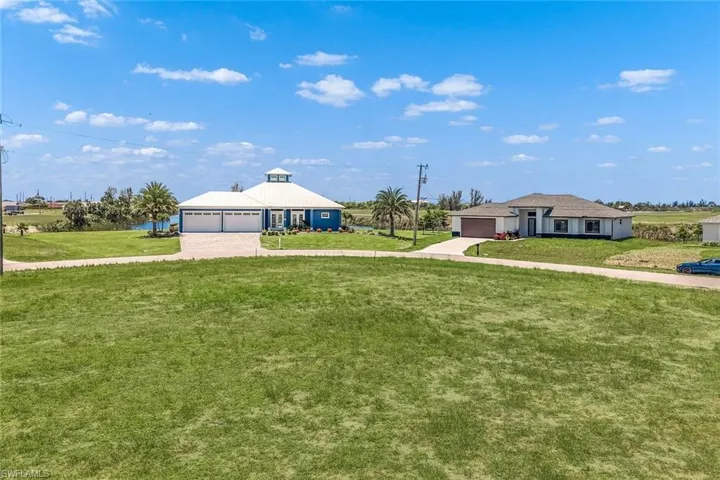 909 Nw 30th St, Cape Coral Fl 33993