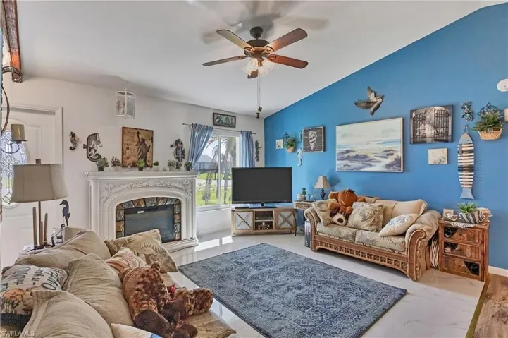 2339 Lake View Blvd, Port Charlotte, Florida 33948