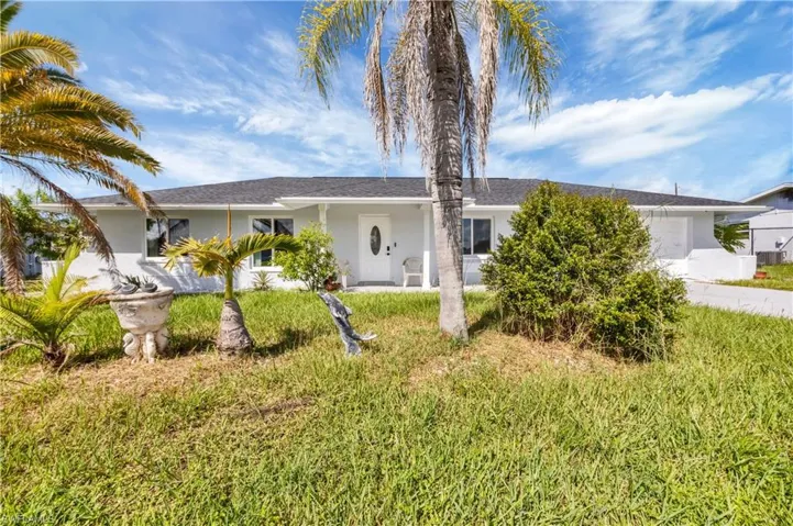 2339 Lake View Blvd, Port Charlotte, Florida 33948