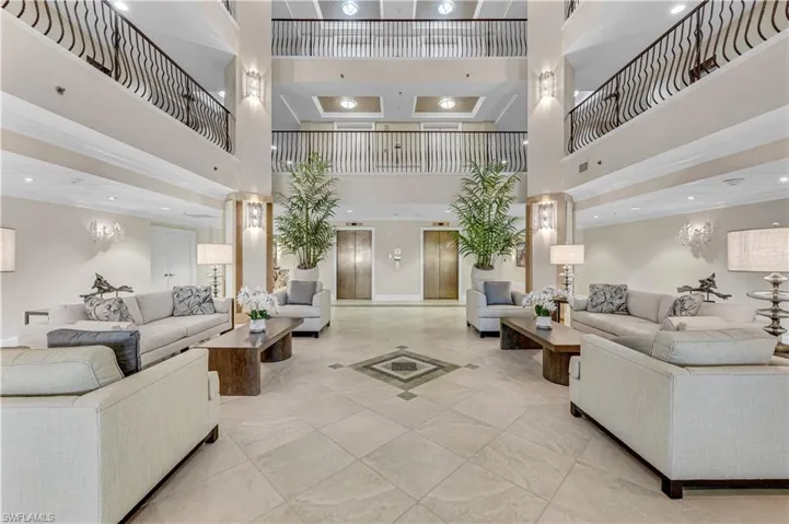 Common area featuring recessed lighting