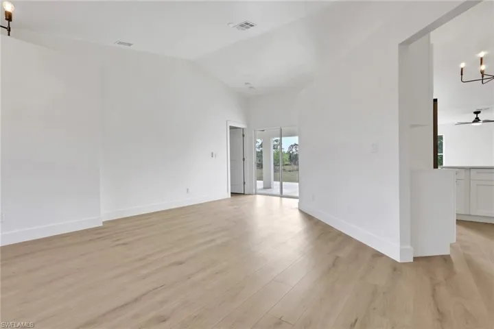 3760  50th NE AVE, Naples, FL 34120