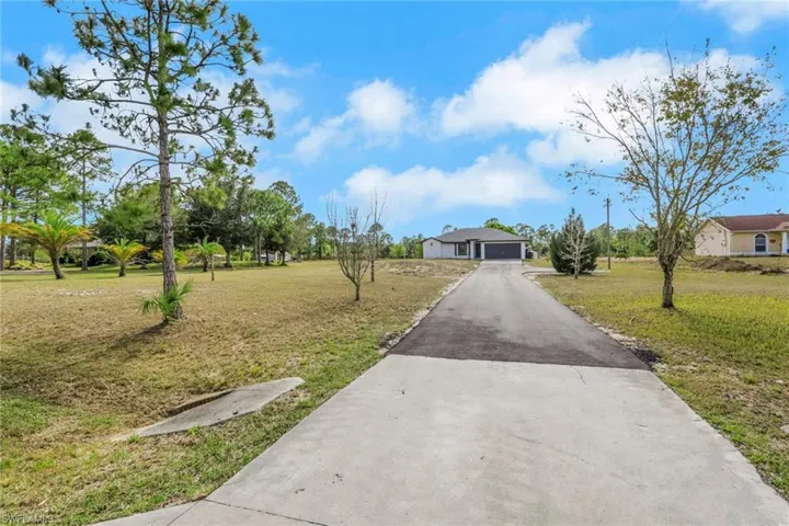 3760  50th NE AVE, Naples, FL 34120