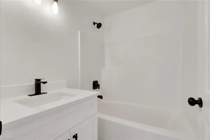 3760  50th NE AVE, Naples, FL 34120