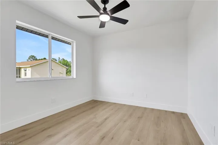 3760  50th NE AVE, Naples, FL 34120