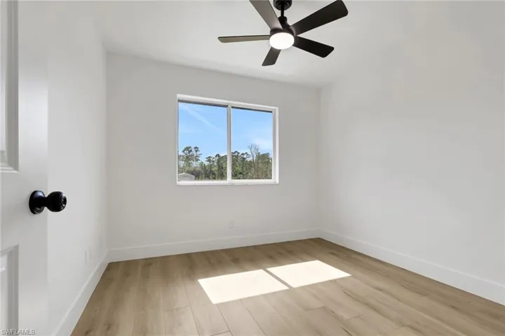 3760  50th NE AVE, Naples, FL 34120