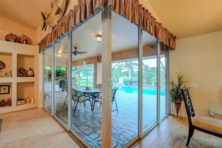 90 degree door