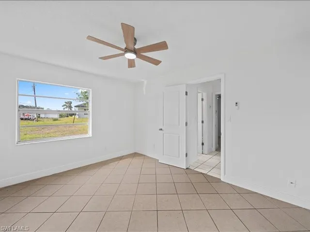 2253  10th  CT, Lehigh Acres, FL 33936