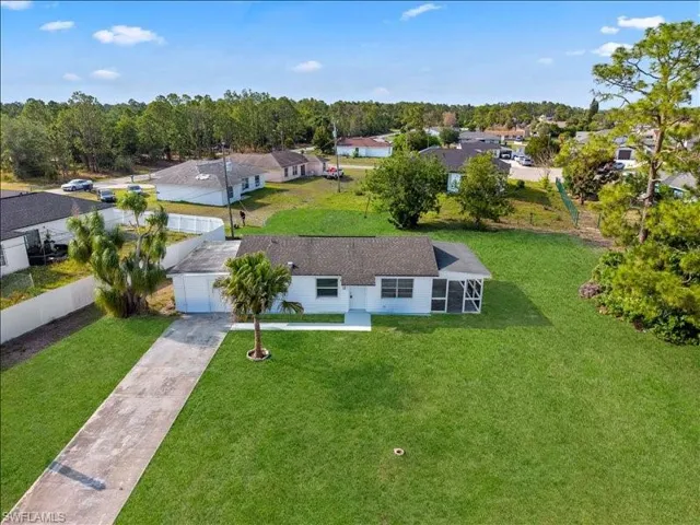 2253  10th  CT, Lehigh Acres, FL 33936
