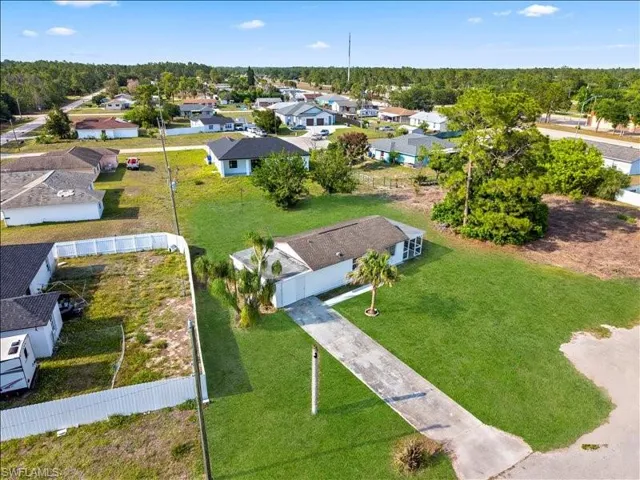 2253  10th  CT, Lehigh Acres, FL 33936