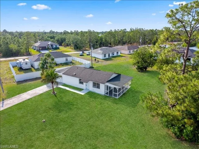 2253  10th  CT, Lehigh Acres, FL 33936