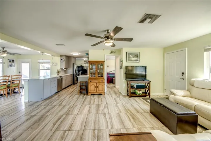 Living room with a ceiling fan