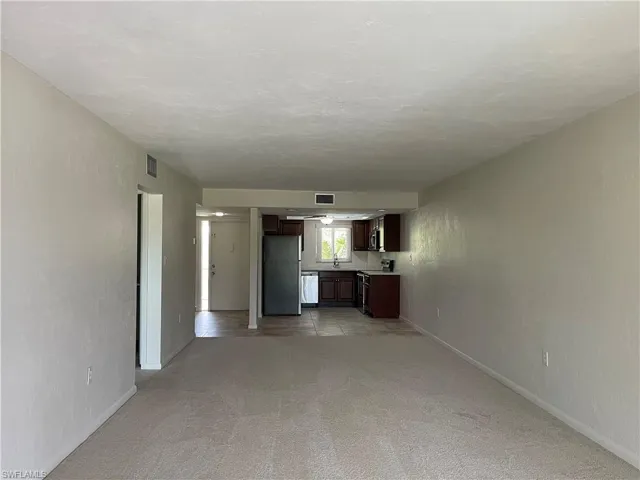 2079 Barkeley Ln 19, Fort Myers, Florida 33907