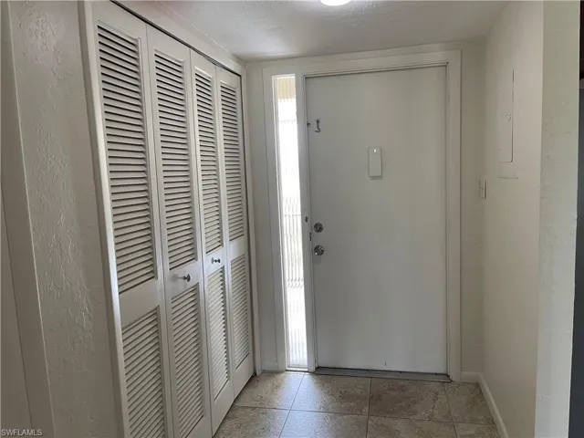 2079  Barkeley  LN, Fort Myers, FL 33907