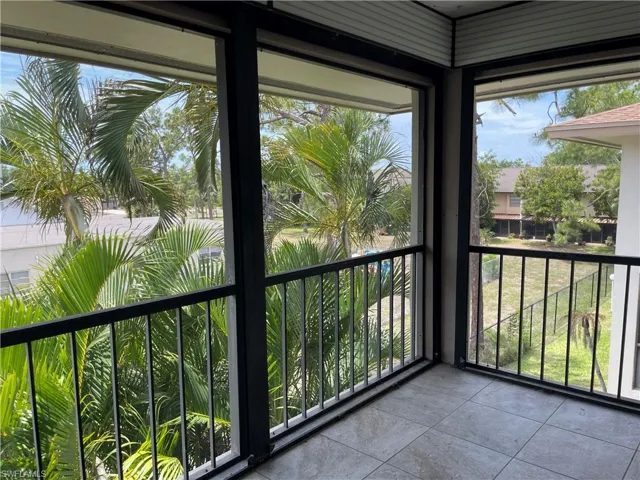2079  Barkeley  LN, Fort Myers, FL 33907