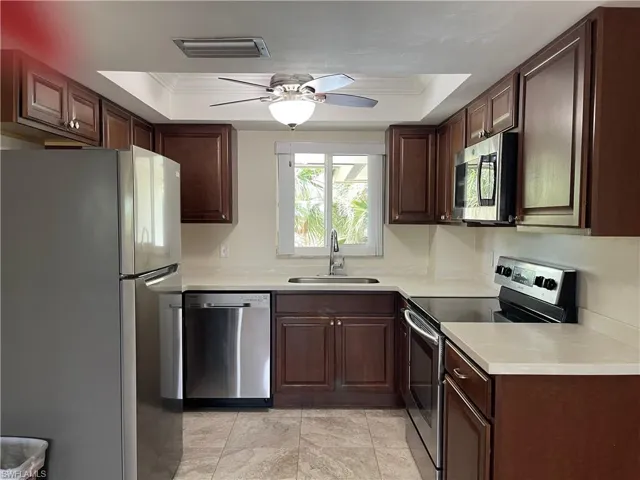 2079  Barkeley  LN, Fort Myers, FL 33907