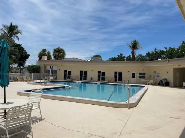 2079 Barkeley Ln 19, Fort Myers, Florida 33907