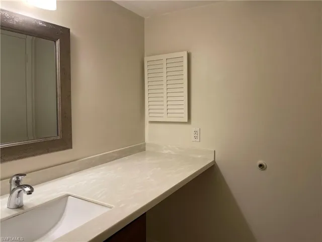 2079 Barkeley Ln 19, Fort Myers, Florida 33907