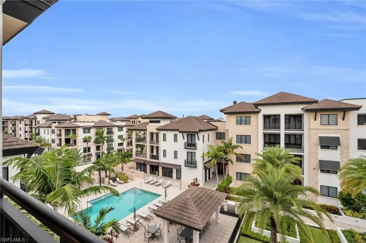 1135  3rd S AVE, Naples, FL 34102