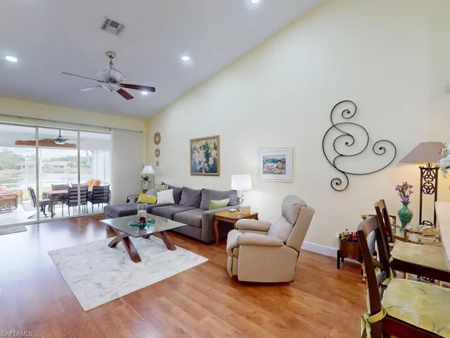 5512  Whitten  DR, Naples, FL 34104