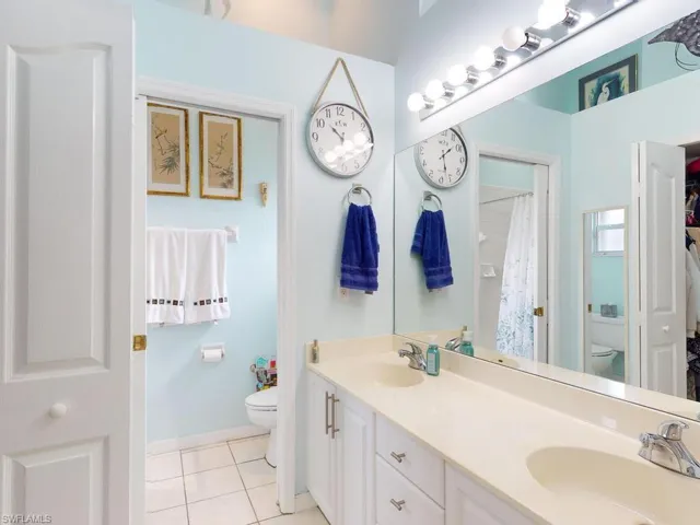 5512  Whitten  DR, Naples, FL 34104