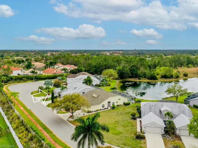 5512  Whitten  DR, Naples, FL 34104