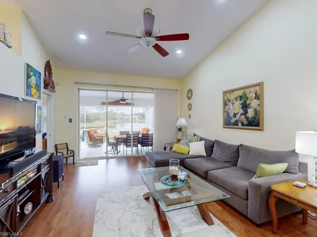 5512  Whitten  DR, Naples, FL 34104