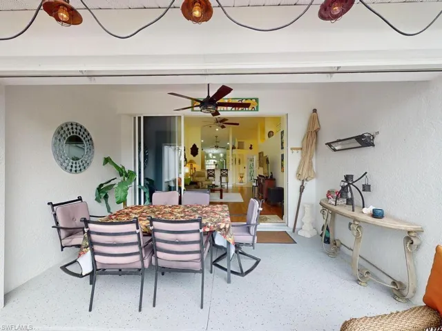5512  Whitten  DR, Naples, FL 34104