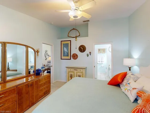 5512  Whitten  DR, Naples, FL 34104