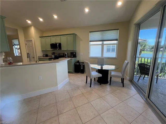 6809  Ascot  DR, Naples, FL 34113