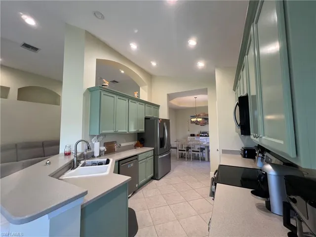 6809  Ascot  DR, Naples, FL 34113