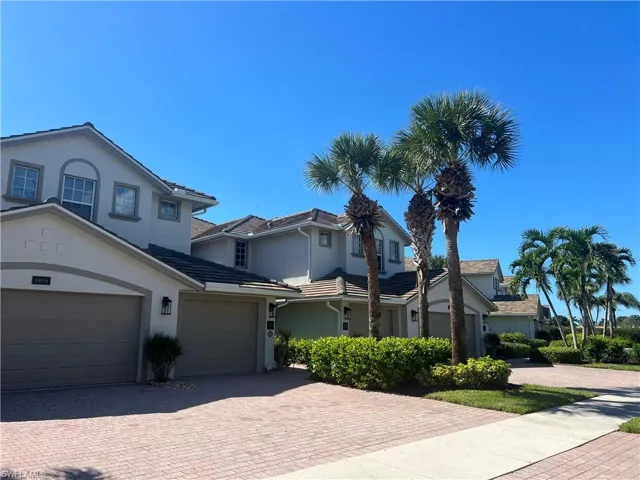6809  Ascot  DR, Naples, FL 34113