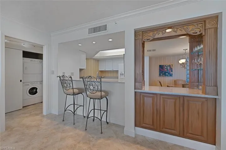 4751  Gulf Shore N BLVD, Naples, FL 34103