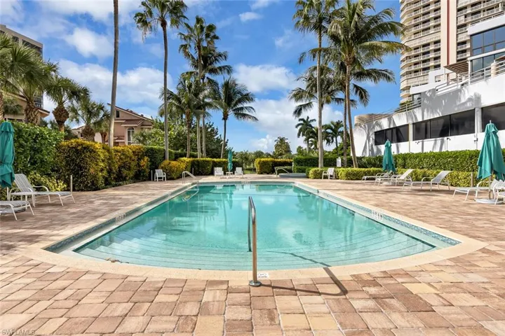 4751  Gulf Shore N BLVD, Naples, FL 34103