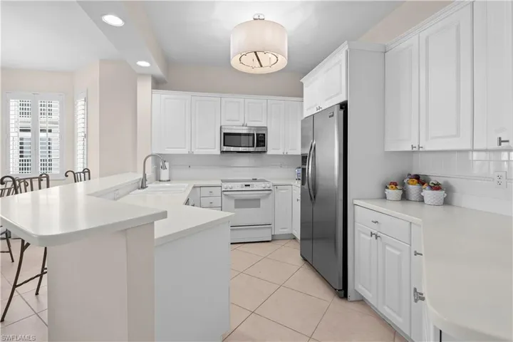 400  Flagship  DR, Naples, FL 34108