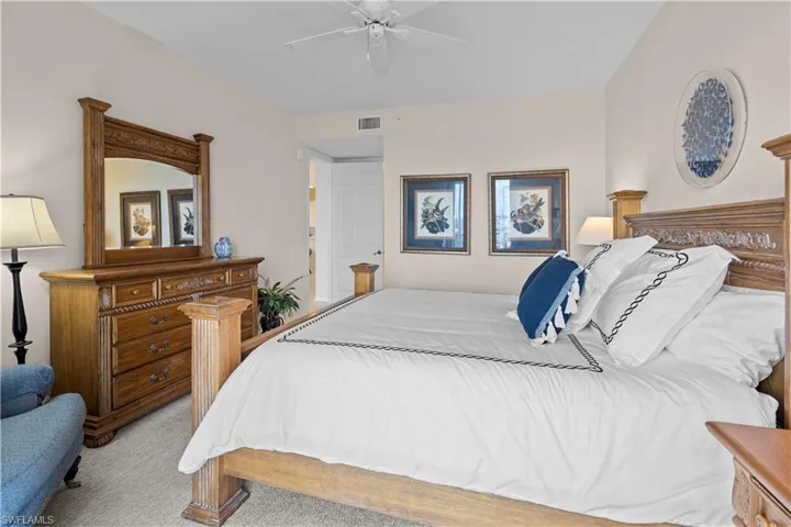 400  Flagship  DR, Naples, FL 34108