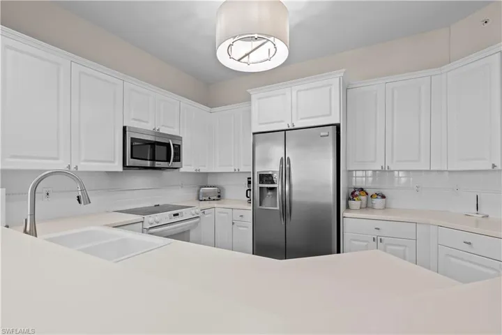 400  Flagship  DR, Naples, FL 34108