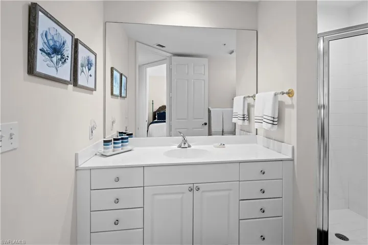 400  Flagship  DR, Naples, FL 34108
