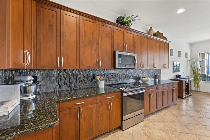 11115  Laughton  CIR, Fort Myers, FL 33913