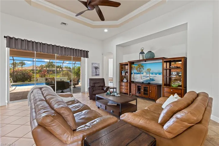 11115  Laughton  CIR, Fort Myers, FL 33913