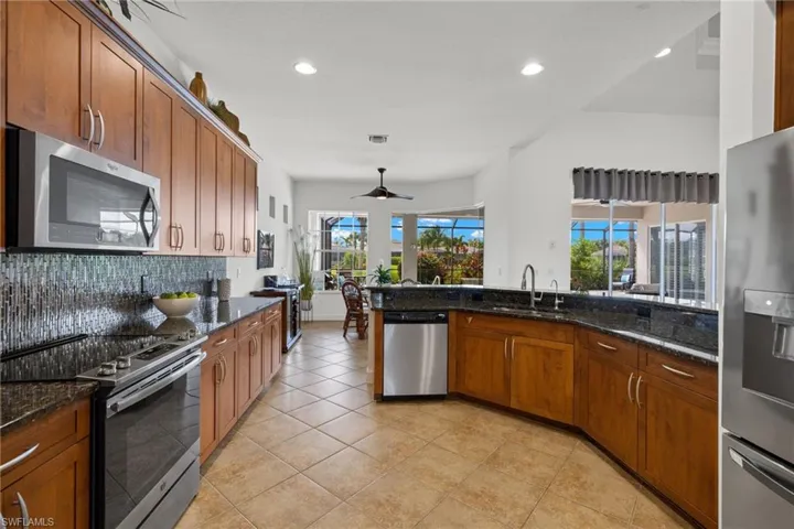 11115  Laughton  CIR, Fort Myers, FL 33913