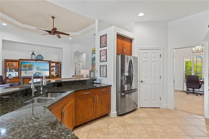 11115  Laughton  CIR, Fort Myers, FL 33913