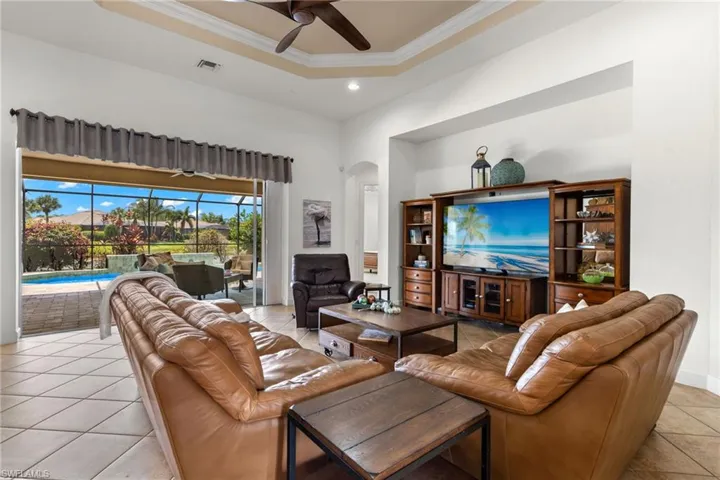11115  Laughton  CIR, Fort Myers, FL 33913