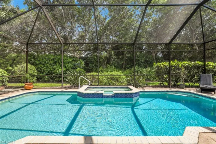 8844  Ventura  WAY, Naples, FL 34109