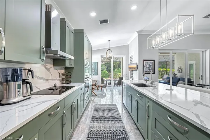 8844  Ventura  WAY, Naples, FL 34109