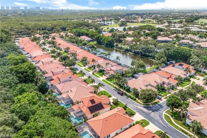8844  Ventura  WAY, Naples, FL 34109