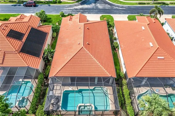 8844  Ventura  WAY, Naples, FL 34109